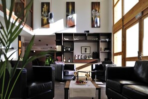 Bar (in der Unterkunft)