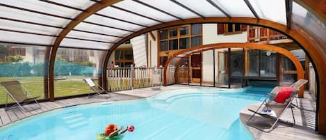 Piscine couverte, piscine chauffée