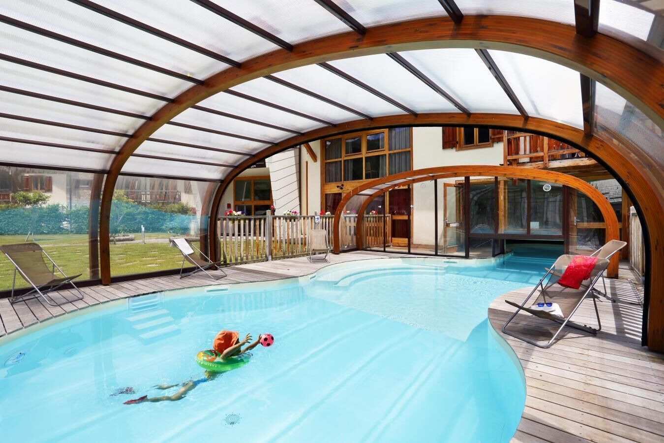 Piscine couverte, piscine chauffée