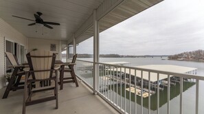 Outdoor dining - Wow Views! Robin’s Resort-Unit 232•3BR•2 Pools•Boat Slip (Osage Beach)