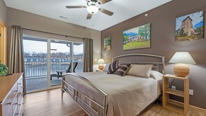 Iron/ironing board, free WiFi, bed sheets - Wow Views! Robin’s Resort-Unit 232•3BR•2 Pools•Boat Slip (Osage Beach)