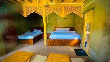 Insonorización, tabla de planchar con plancha y wifi gratis