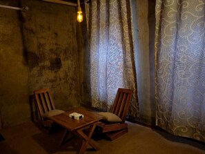 Habitación Deluxe doble, vistas a la montaña | Zona de estar