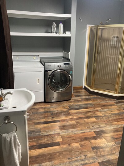 Brilliant 4-bedroom house in Fordville perfect for your getaway