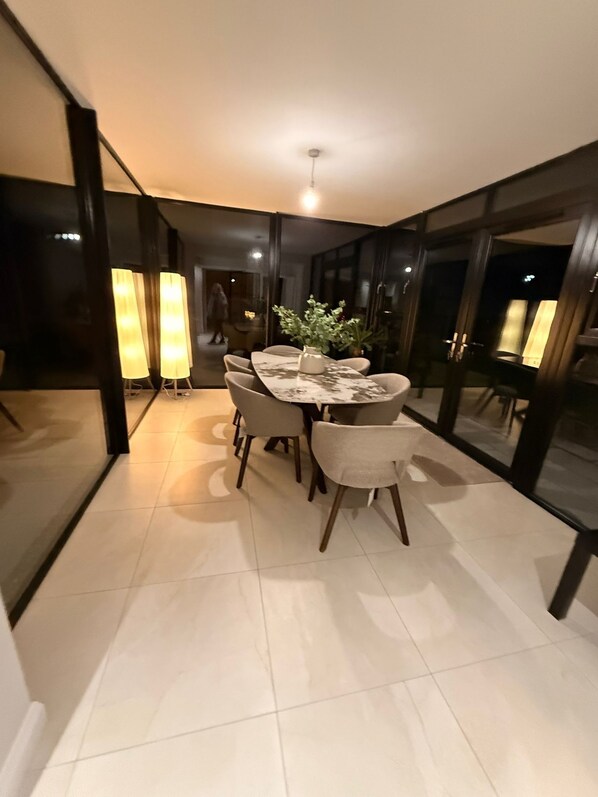 Restauration dans la chambre