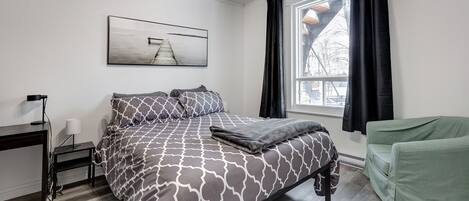 3 bedrooms, WiFi, bed sheets