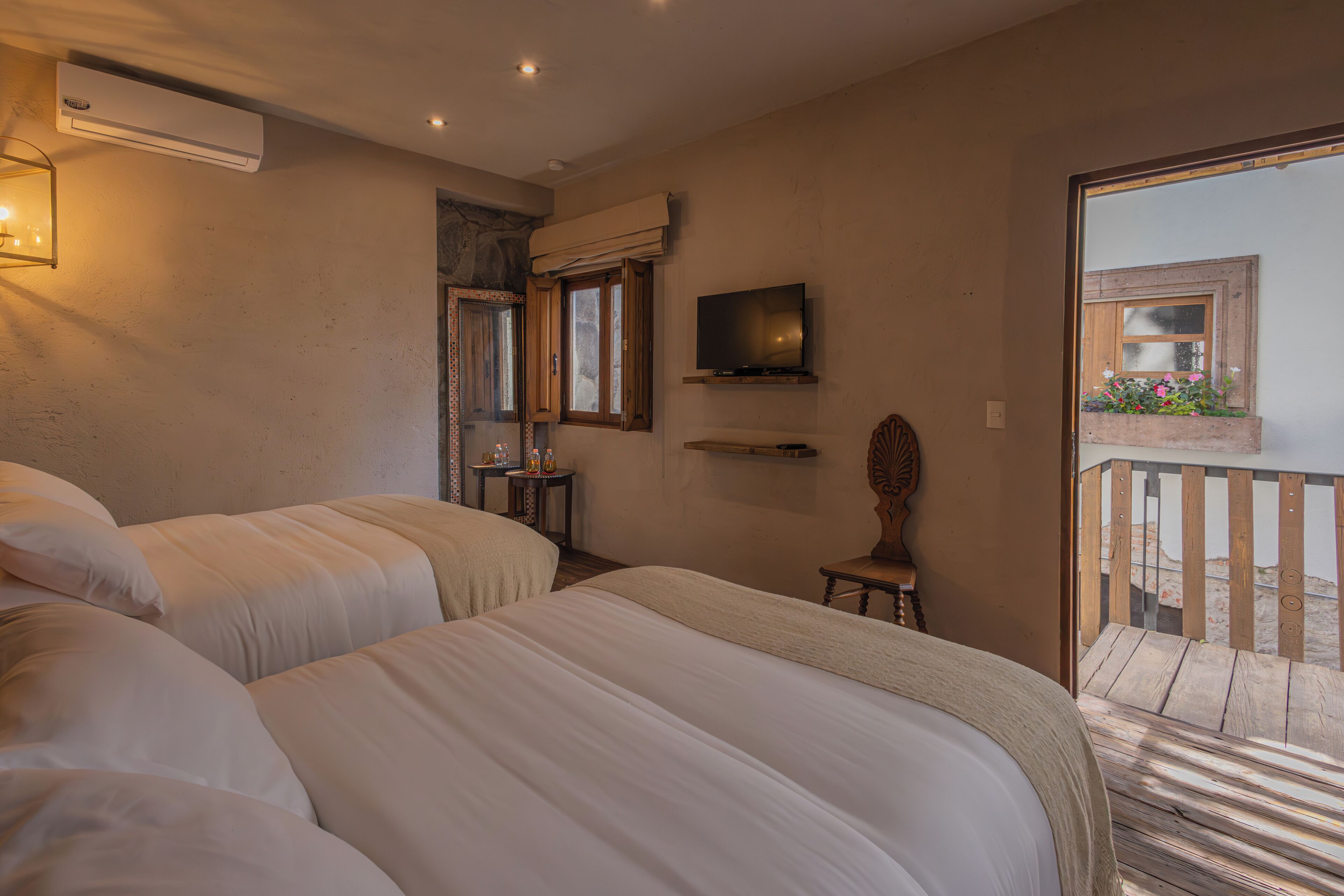 Comfort Twin Room | Egyptian cotton sheets, premium bedding, down comforters, in-room safe