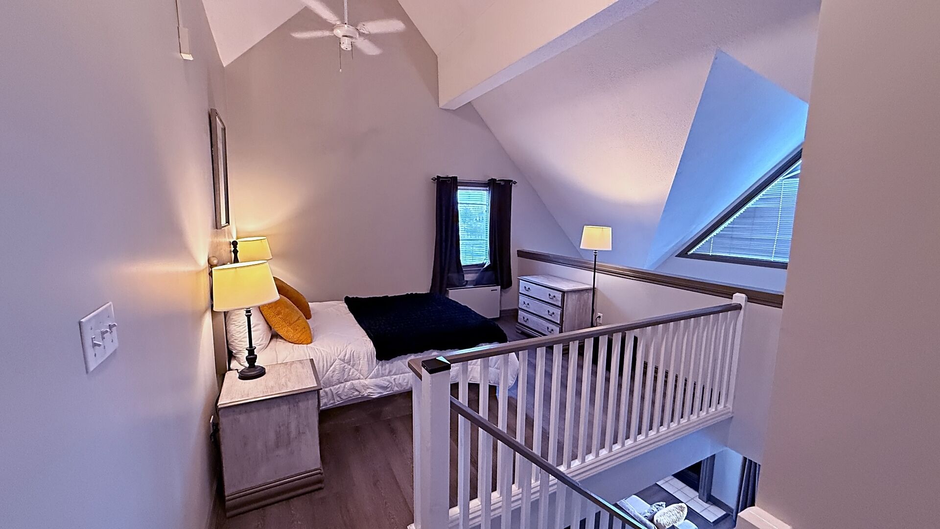 Condo, 2 camas Queen size, para no fumadores, balcón | Espacio para trabajar con laptop y tabla de planchar con plancha 