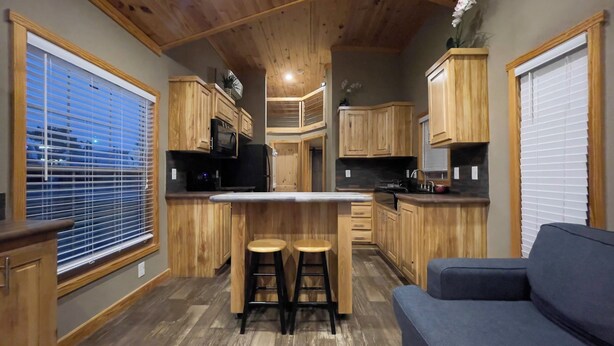 Private kitchen - Private Tiny Home in RV & Tiny Home Park. Near Bastrop & Austin (Cedar Creek)