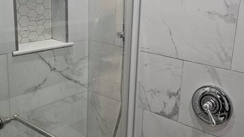 Towels, soap, shampoo, toilet paper