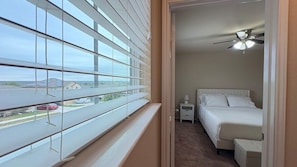 5 Schlafzimmer, Bügeleisen/Bügelbrett, Internetzugang