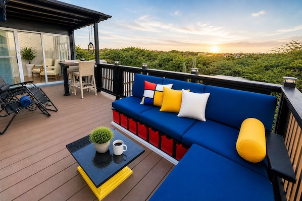 Property grounds - Modern 2BR King Suite • 5 Min to Baby Beach • Fast WiFi • Sleeps 4 (Ceru Colorado)