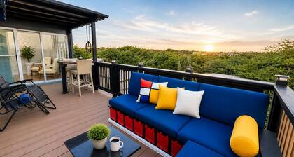 Modern 2BR King Suite • 5 Min to Baby Beach • Fast WiFi • Sleeps 4