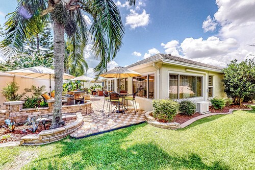 1 Mi to Lake Sumter! Family Retreat w/ Large Patio