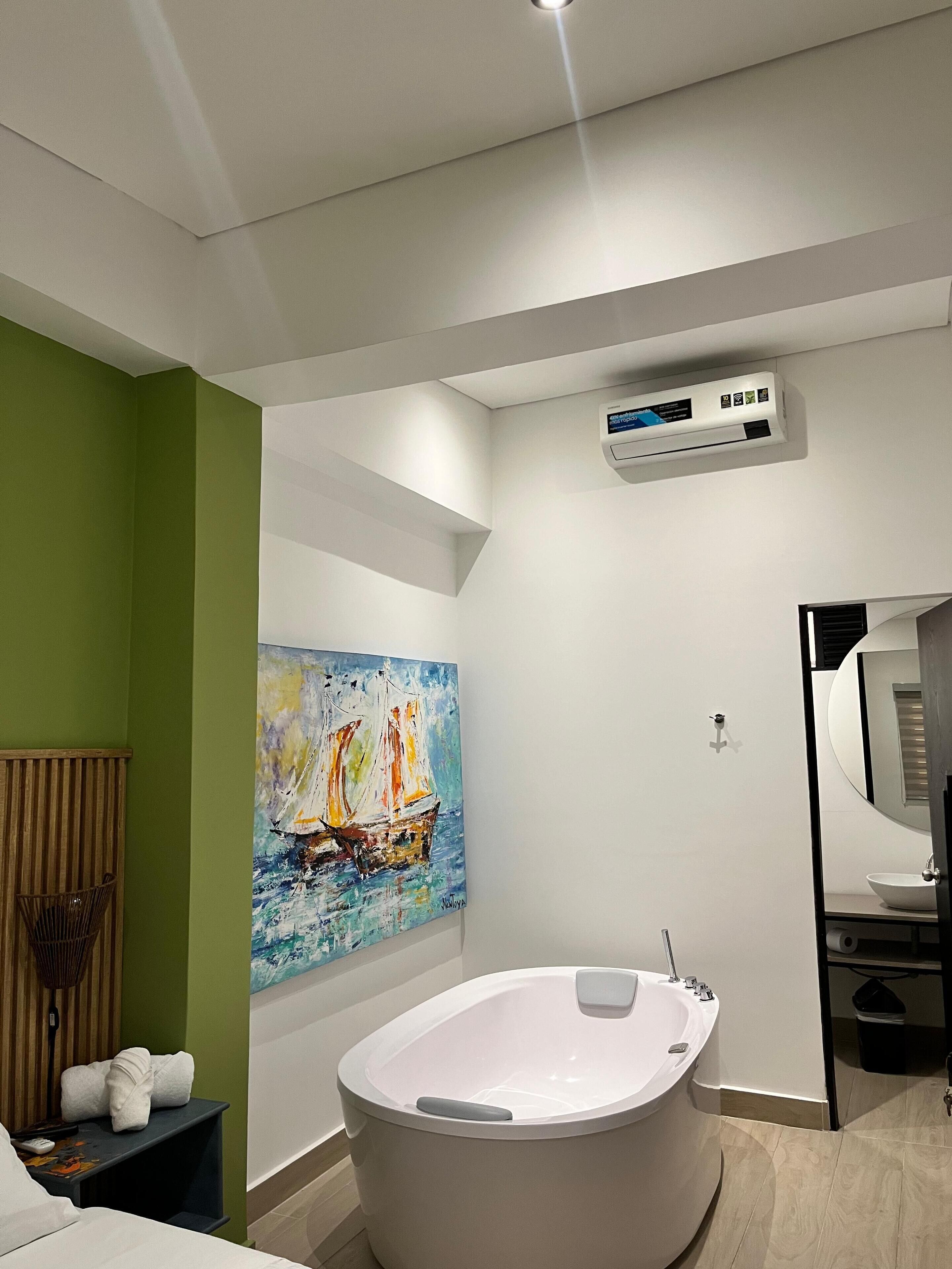 Family Room | Bathroom
