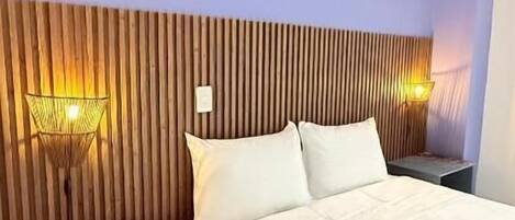 Deluxe Room | Free WiFi, bed sheets