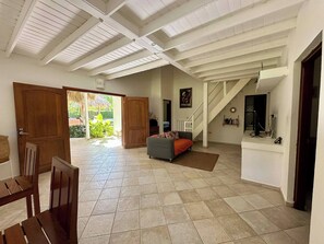 Villa, 4 Schlafzimmer, Raucher, eigener Pool | Wohnbereich