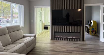 Palmitas Hollywood The Gateway Home