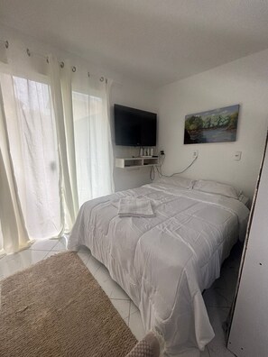 WiFi, bed sheets - House 500 meters from the beach in Pico da Cruz (Florianópolis)