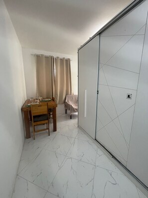 Interior - House 500 meters from the beach in Pico da Cruz (Florianópolis)