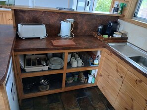 Microwave, oven, stovetop, coffee/tea maker