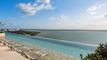 حمّام سباحة خارجي