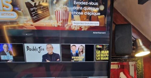 Grand voilier au calme avec tout confort