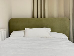 3 Schlafzimmer, Schreibtisch, Bügeleisen/Bügelbrett, kostenloses WLAN
