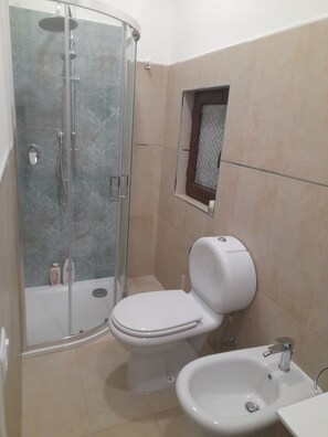 Bathroom - Cappuccini room's (Caltagirone)