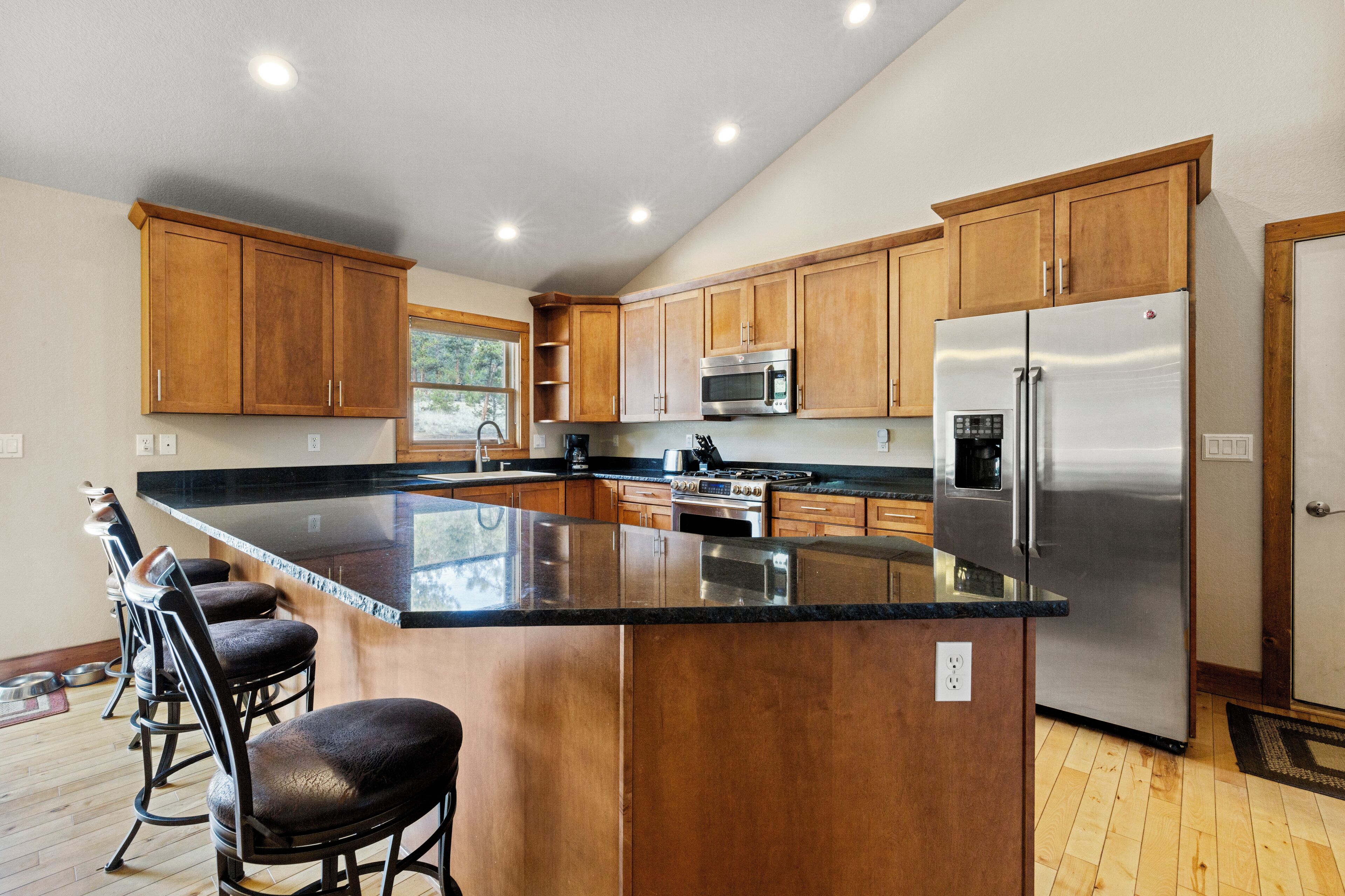 Mikrowelle, Ofen, Herdplatte, Geschirrspüler