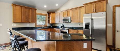 Mikrowelle, Ofen, Herdplatte, Geschirrspüler