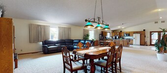 Cozy, Walkable Helena Apartment! Dogs Welcome