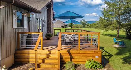 Dock! Riverfront Angler's Oasis in Elizabethton