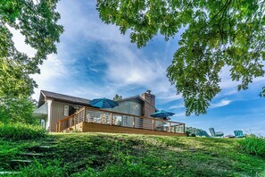 Exterior - Dock! Riverfront Angler's Oasis in Elizabethton (Elizabethton)