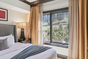 2 chambres, fer et planche à repasser, accès au Wi-Fi (inclus)