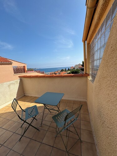 A 5min à pied de la plage, place de parking privative, meublé tourisme **