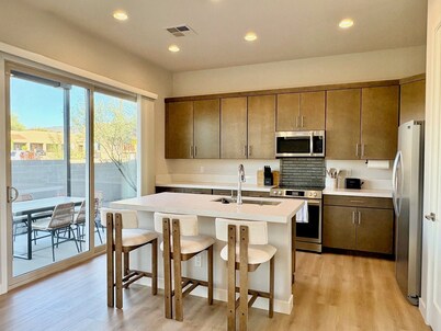 Private Cave Creek Hideaway 1 Block from Downtown Restaurants and Shops!