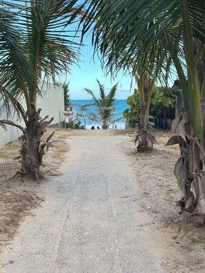 Property grounds - Flat Brisa Cupe, private pool 180 meters from the natural pools of Cupe. (Ipojuca)
