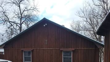 Enceinte de lâhĂ©bergement