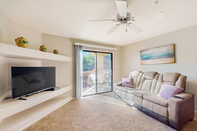 2BR | Condo in Fountain Hills w/ Mountain Views