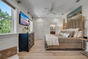 3 bedrooms, iron/ironing board, free WiFi, bed sheets - Luxury beach home retreat with endless views. (Alligator Point)