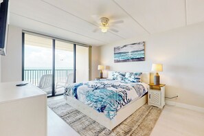 2 bedrooms, iron/ironing board, Internet, bed sheets - 2BR w/ Stunning Gulf Views: Suntide III - Unit 902 (South Padre Island)