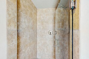 Hair dryer, towels - Practice Putts & Lounge Poolside! Scottsdale Home (Scottsdale)