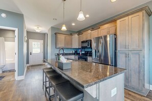 Fridge, microwave, stovetop, dishwasher - Riverfront, Dog-Friendly 5BR Home w/ Deck (Lebanon)