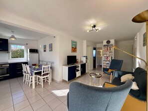 TV - CARNAC 3-room apartment - 5 people - Community pool - Wifi (CARNAC)