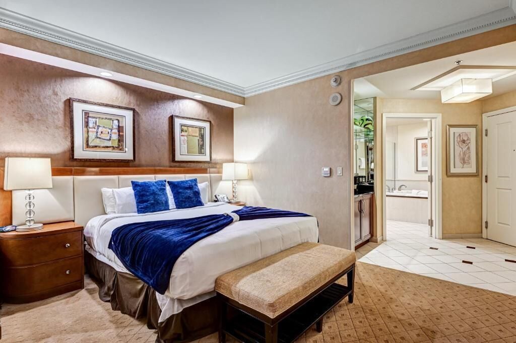 Deluxe Studio, City View | In-room safe, blackout drapes, soundproofing, iron/ironing board