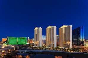 Exterior - MGM Signature - Strip view suite (Las Vegas)