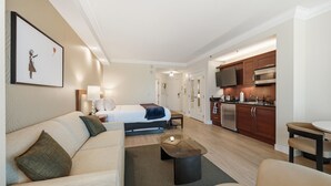 Dining - MGM Signature - Strip view suite (Las Vegas)