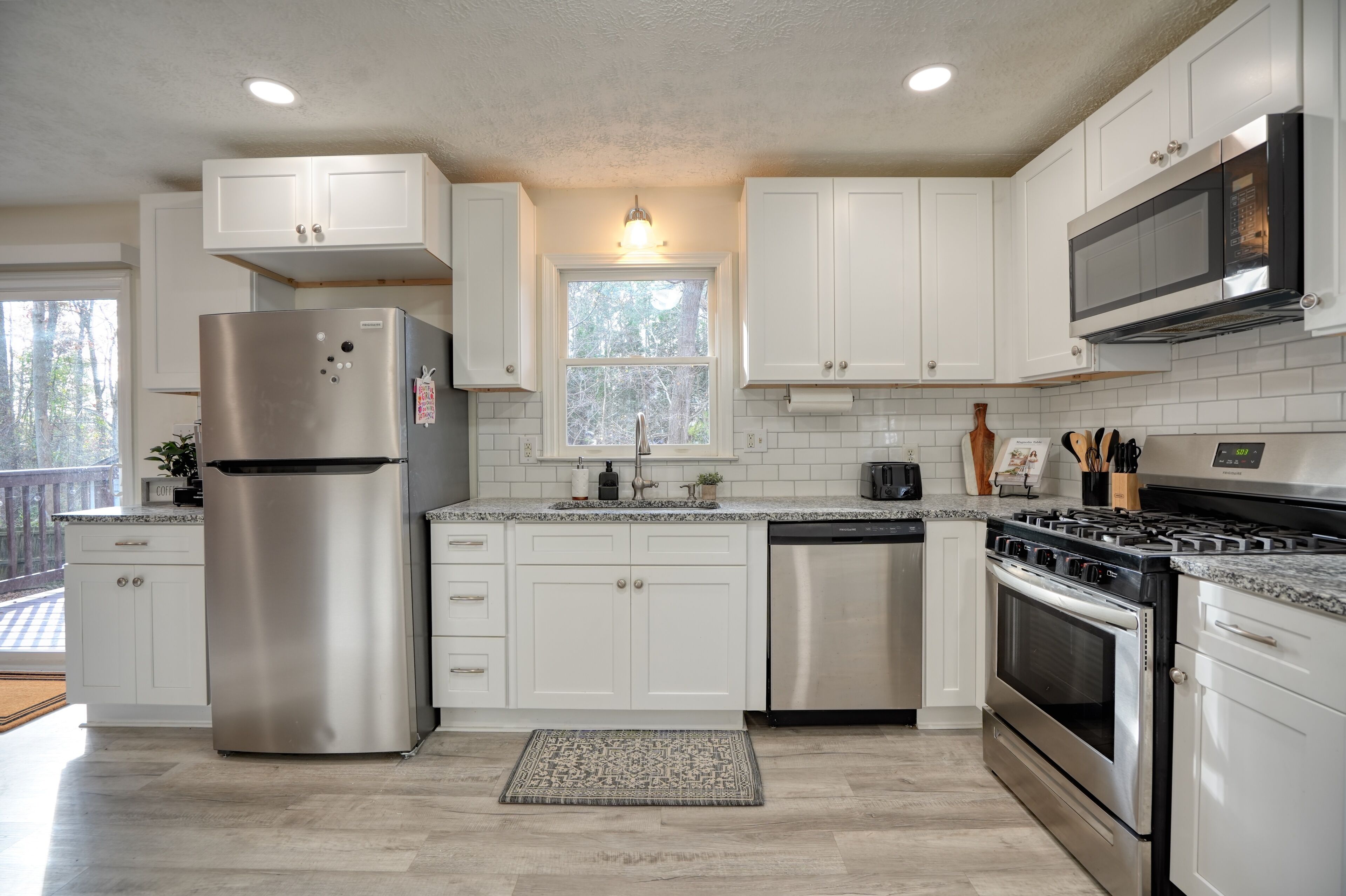 微波炉、烤箱、炉灶、洗碗机