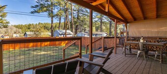 Cozy Cabin in the Pines w/ Grill & Outdoor Dining